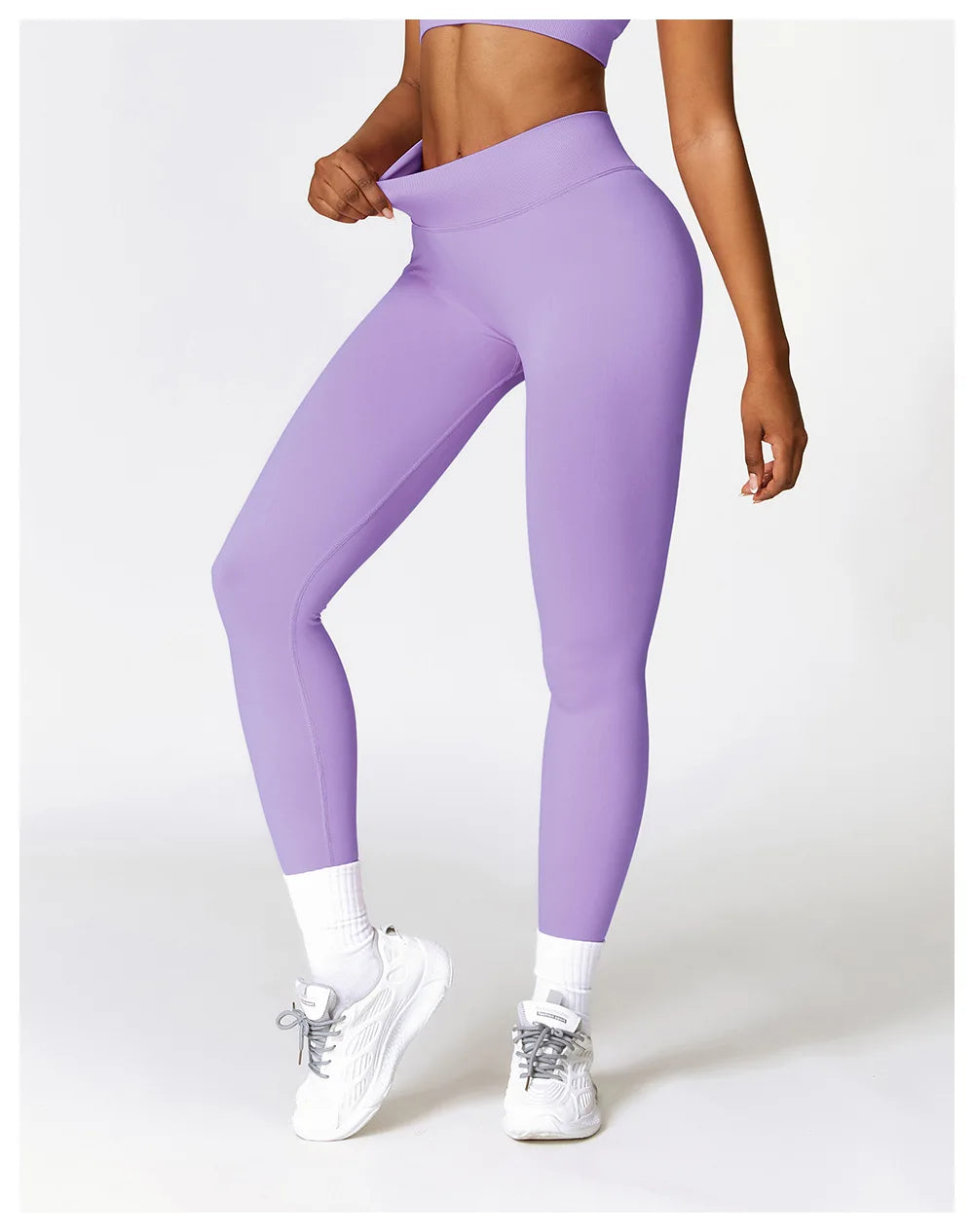 ScrunchCurve V-Back High-Waist Workout Leggings