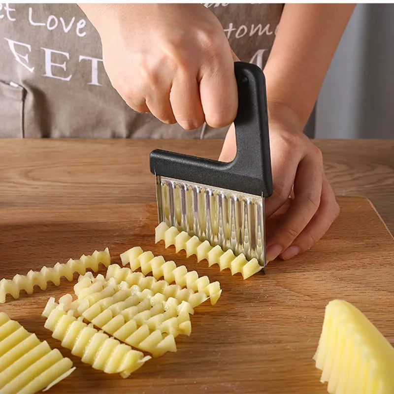 Stainless Steel Potato Chip Slicer – Crinkle Cut Wavy Cutter for Vegetables & Dough