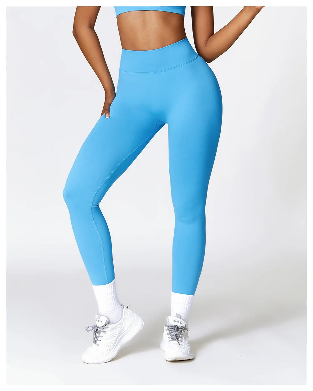 ScrunchCurve V-Back High-Waist Workout Leggings