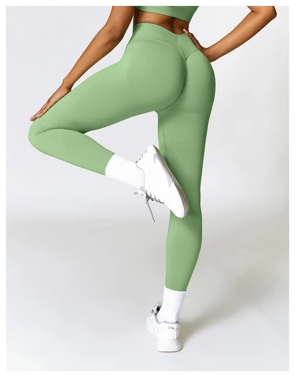ScrunchCurve V-Back High-Waist Workout Leggings